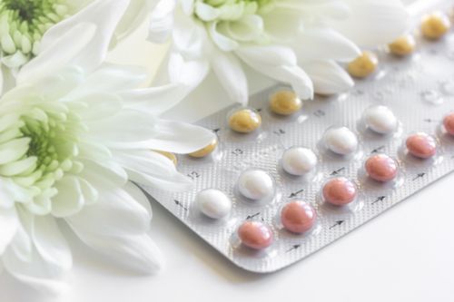 birth-control-pills-and-tooth-problems